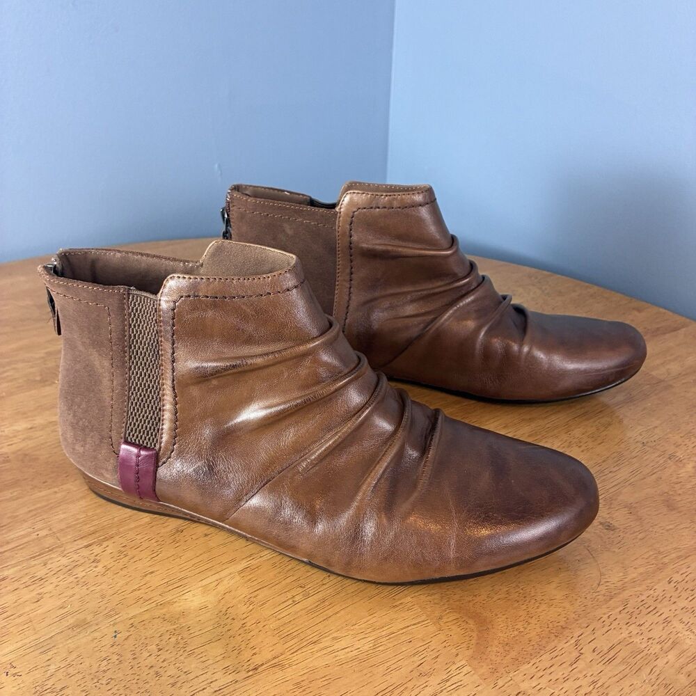 Rockport Women’s Brown Leather Boots Back Zip Size 11M